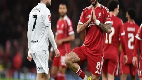 阿森纳17轮对阵西汉姆联取得2-0胜利，马丁内利建功S罗替补贡献亮点